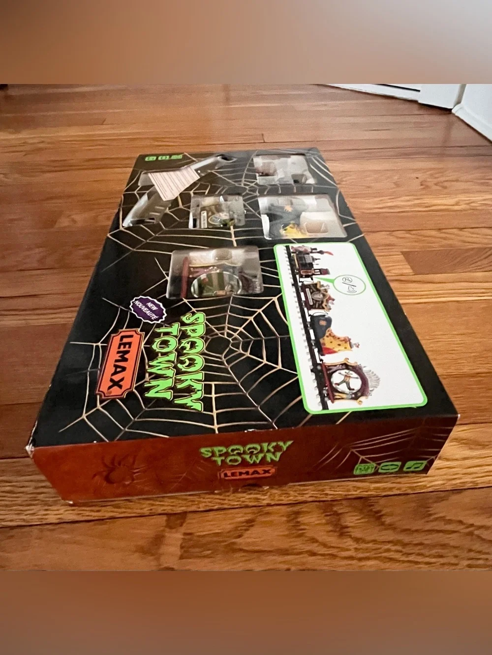 Lemax Spooky Town 2019 CRAZY CLOWN EXPRESS TRAIN